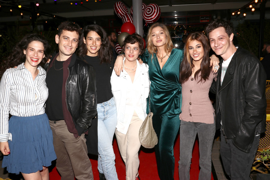 כוכבי ''השמינייה'' עם אלה לי להב (צילום: אור גפן)