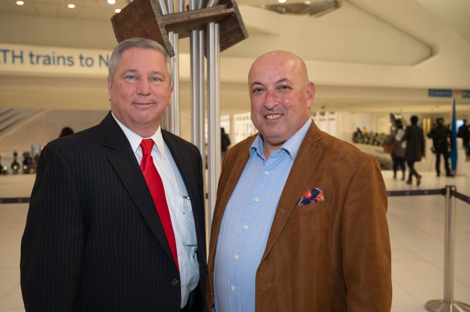 איתמר גרוטו ואד סנטר  (צילום: שחר עזרן)