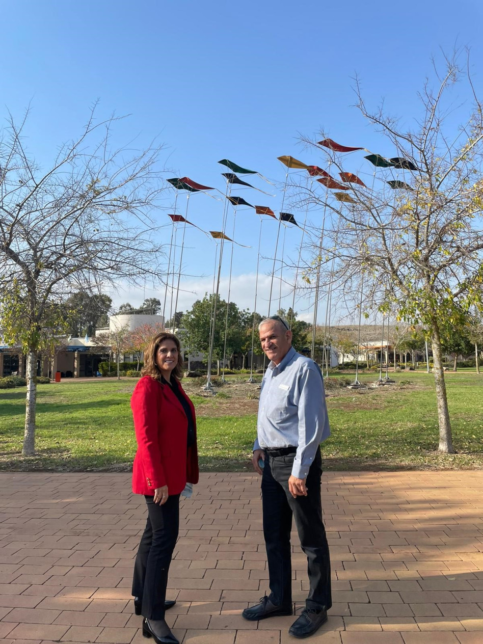 יובל חלמיש ושרון רופא-אופיר (צילום: אופיר כהן, נהר הירדן)