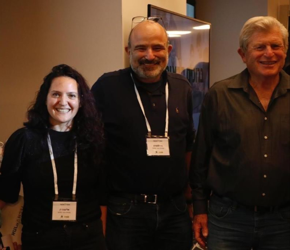 יה יה יאיר, ניר למפרט, אליענה דן (צילום: דוברות אחריי! )