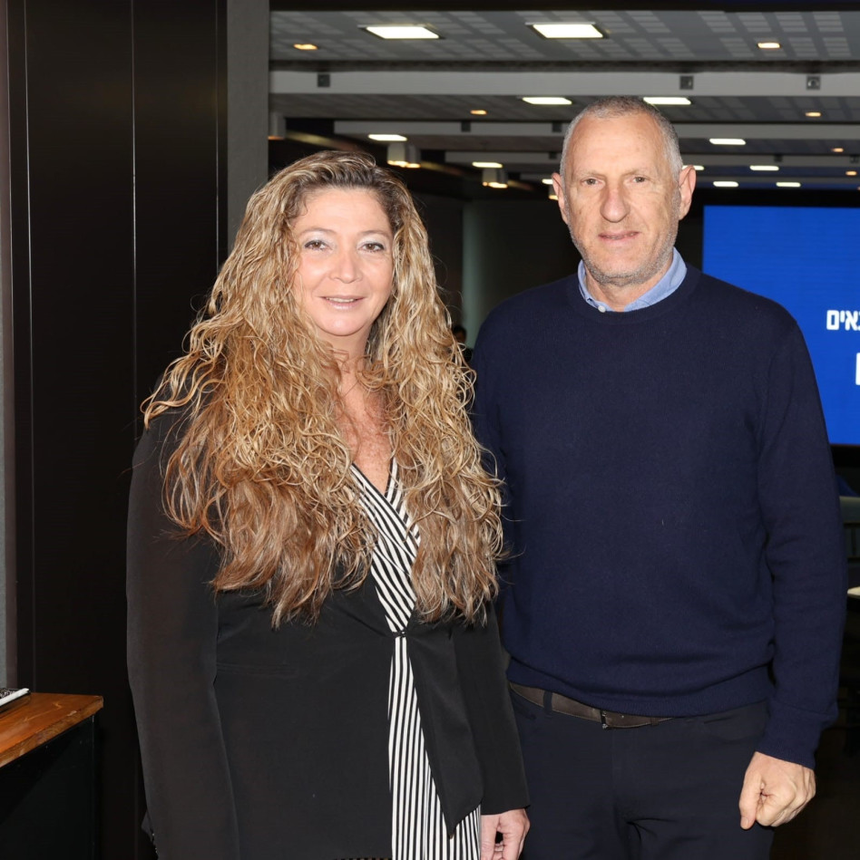 ליאור רביב וסילבי כהן- גבאי  (צילום: רפי דלויה)