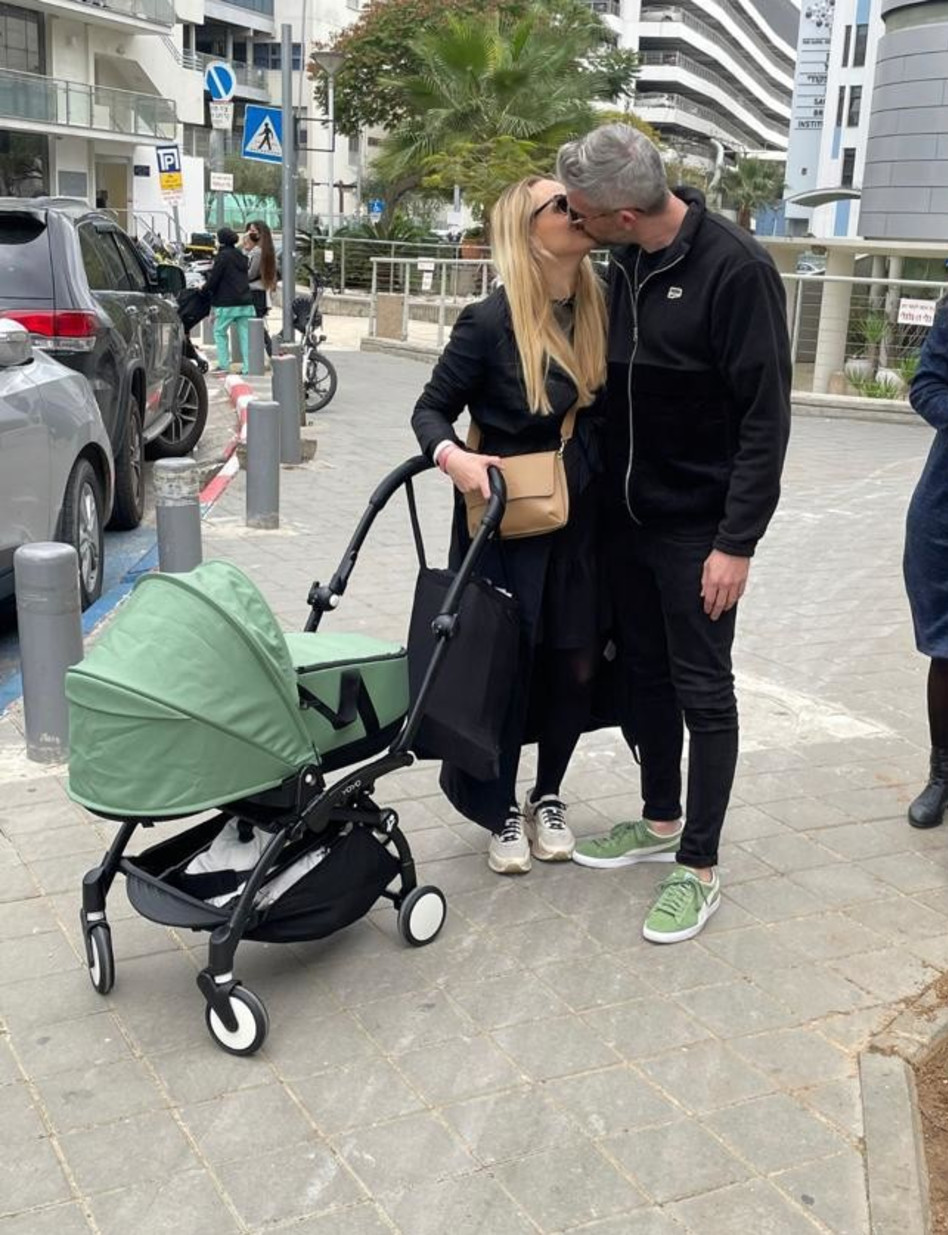 לאב איז אין דה אייר. רוני דואני, חן מונצ׳ז (צילום: צ'ינו)