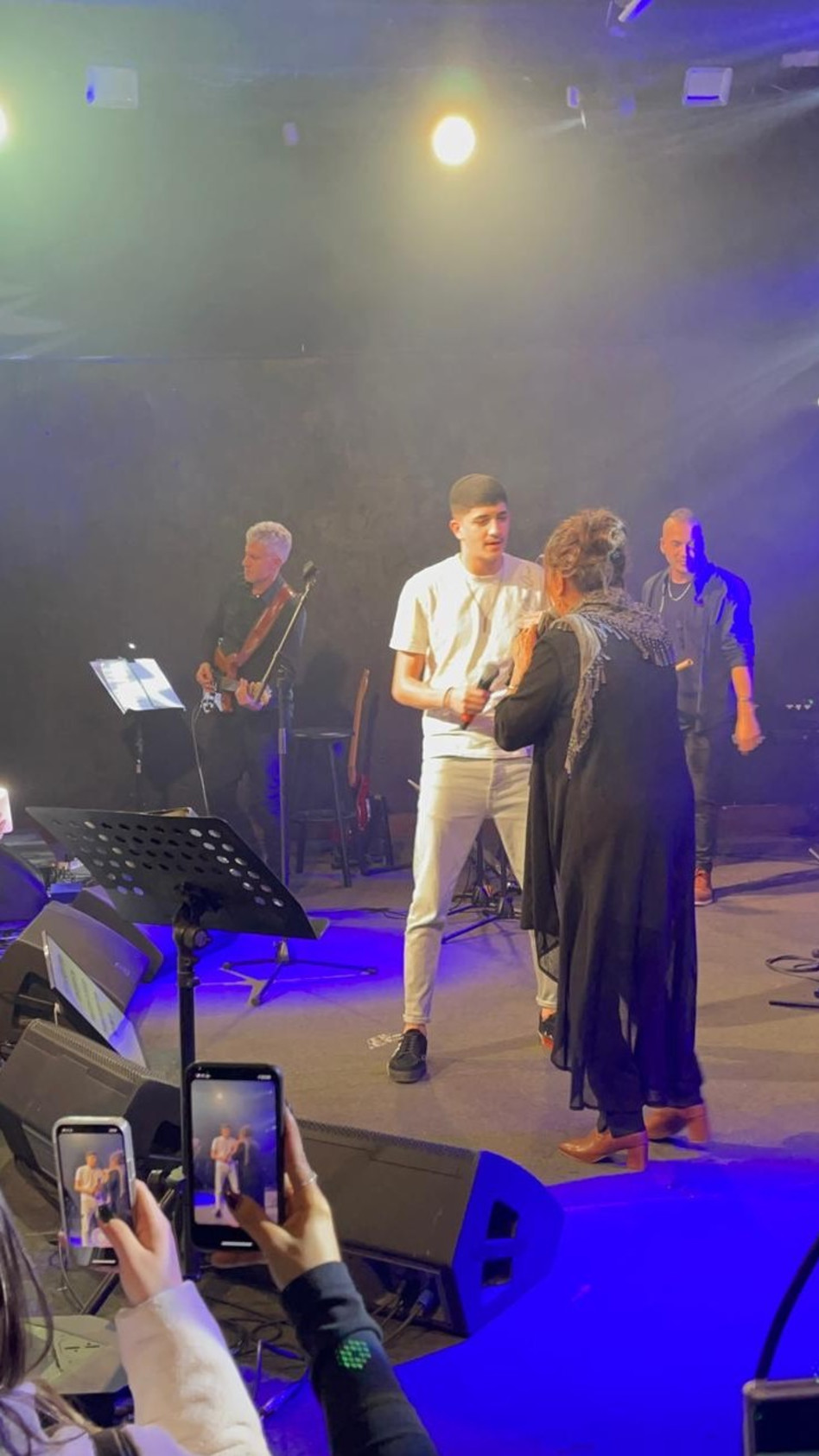 מרגלית צנעני ועילאי אלמקייס בדואט (צילום: יח''צ)