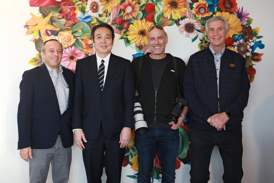  צביקה גיור, זיו קורן, מיצושימה קואיצ'י וירון צפדיה  (צילום: דנה קופל)