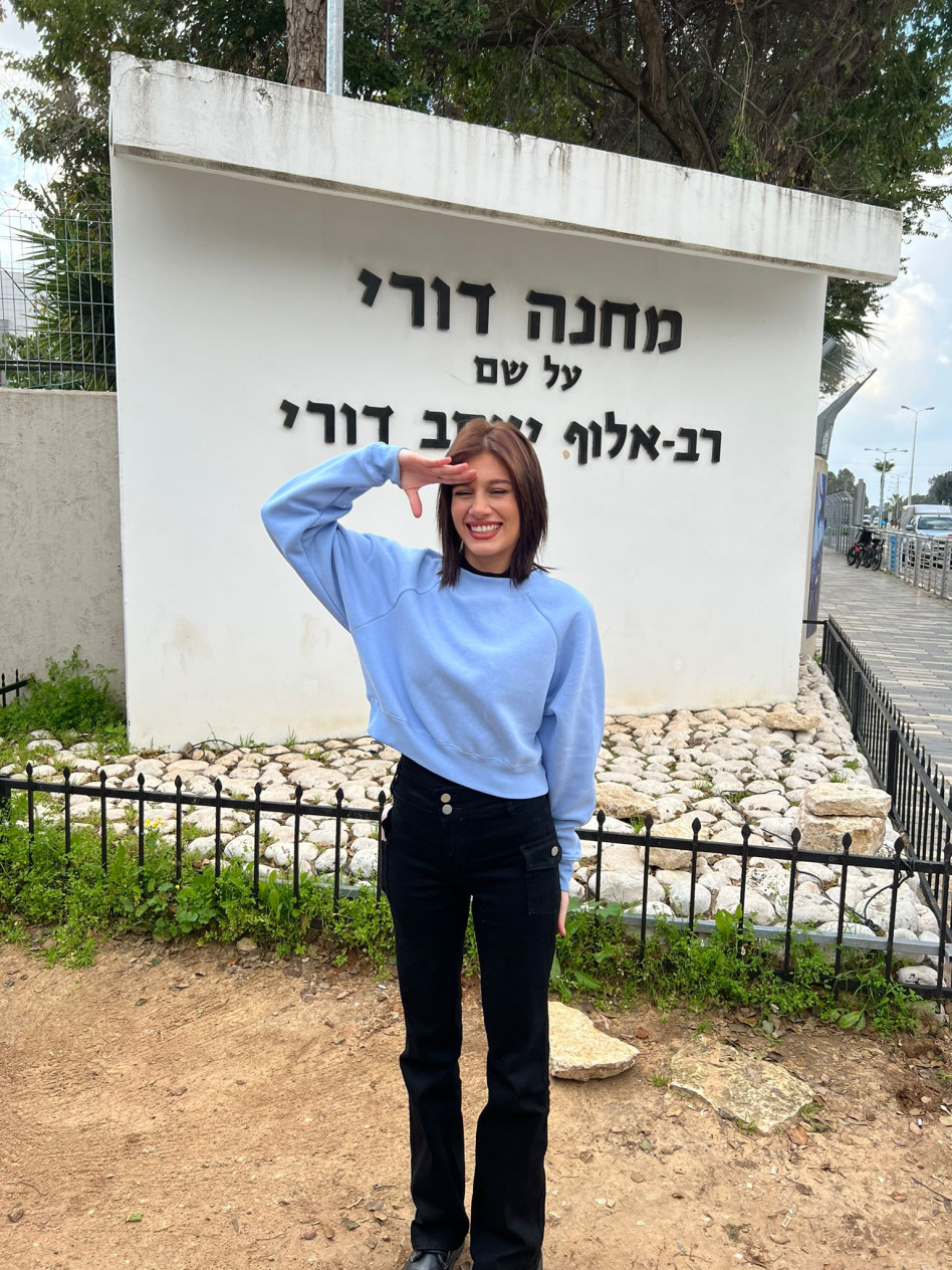 אלה לי להב (צילום: באדיבות עופר מנחם תקשורת ויחסי ציבור)