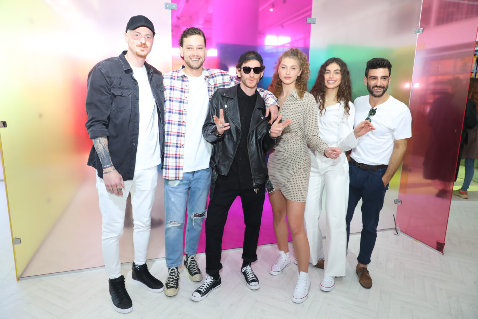 אמרי ביטון, שלומית מלכה, דורית רבליס, אלישע בנאי, און רפאלי, רביב כנר (צילום: לנס הפקות)