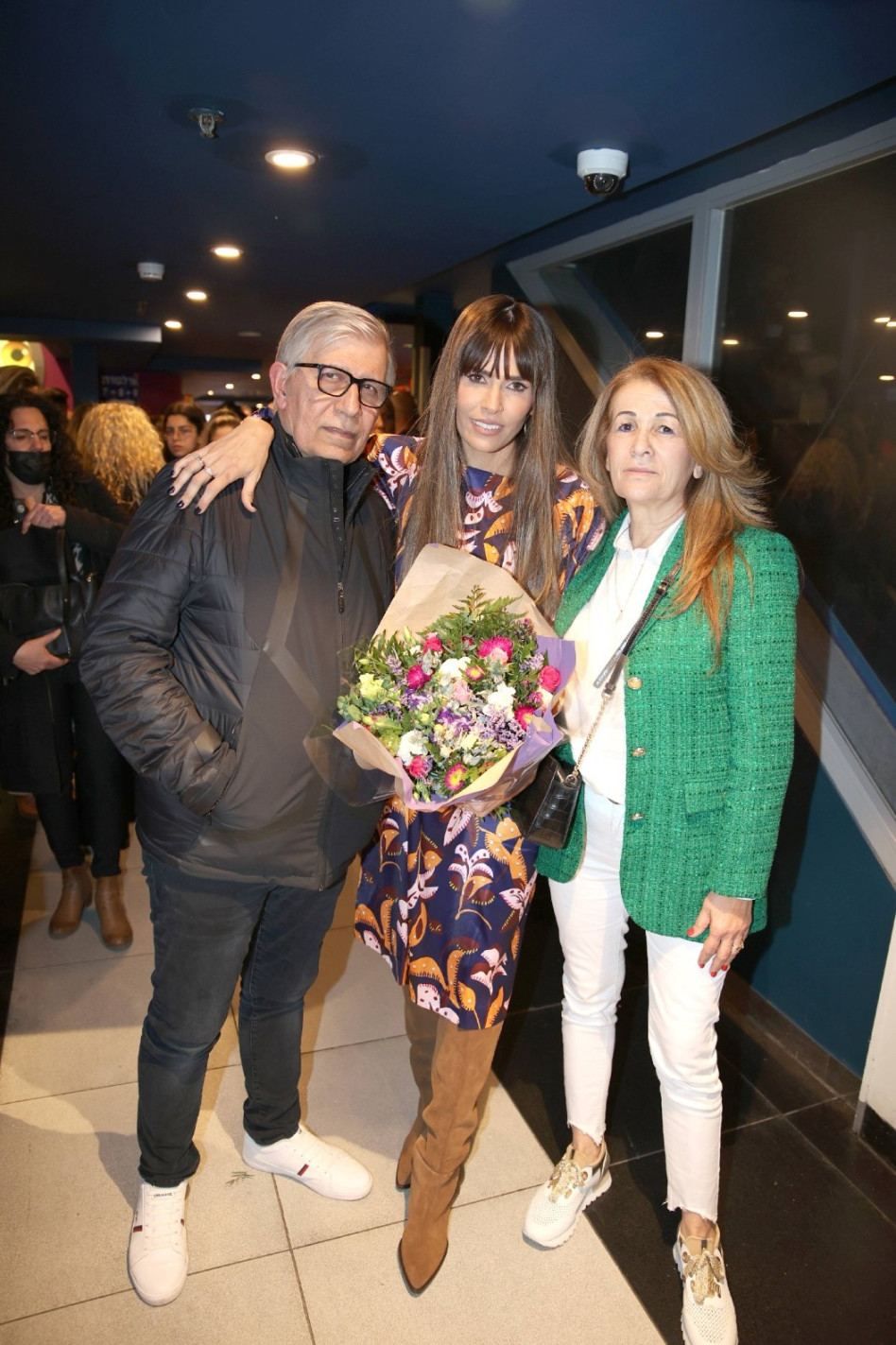 לינור אברג'יל וההורים שלה (צילום: אור גפן)