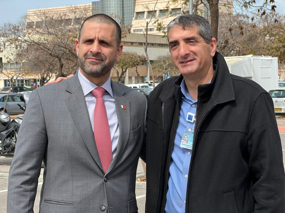 יצחק קרייס וח'אלד יוסף אל-ג'לאהמה (צילום: אמיר בורוביץ׳)