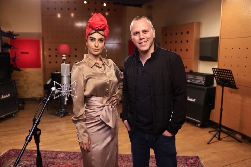 אסף אזולאי ונרקיס (צילום: ליאור נורדמן)