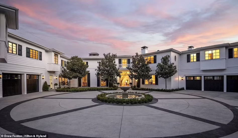 בן אפלק, ג'ניפר לופז (צילום: Drew Fenton, HILLTON &HYLAND)