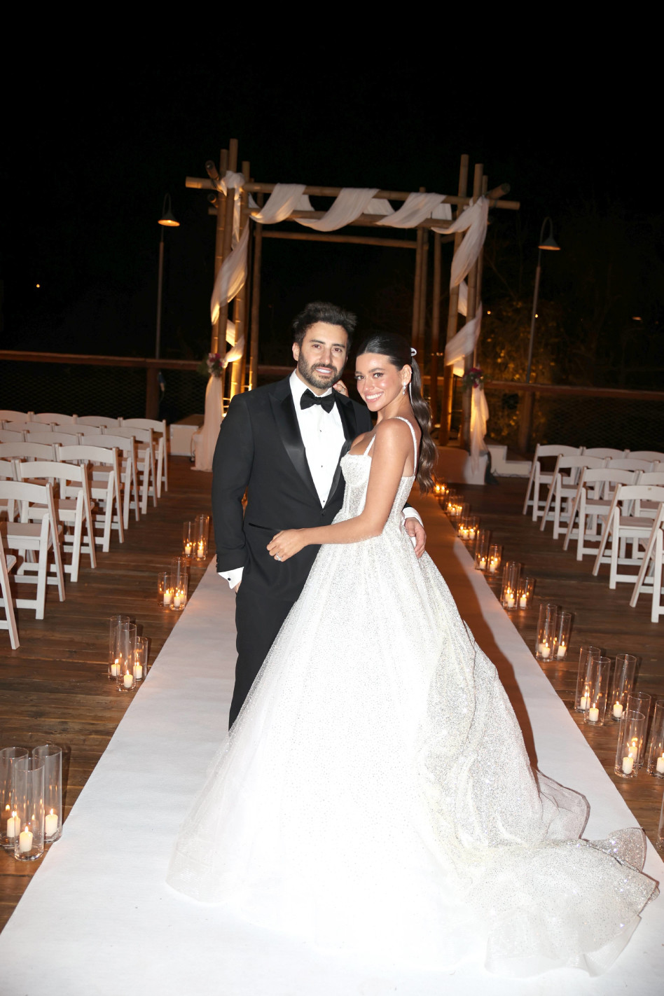 אריאל אהרון ואשתו הטרייה (צילום: אור גפן)