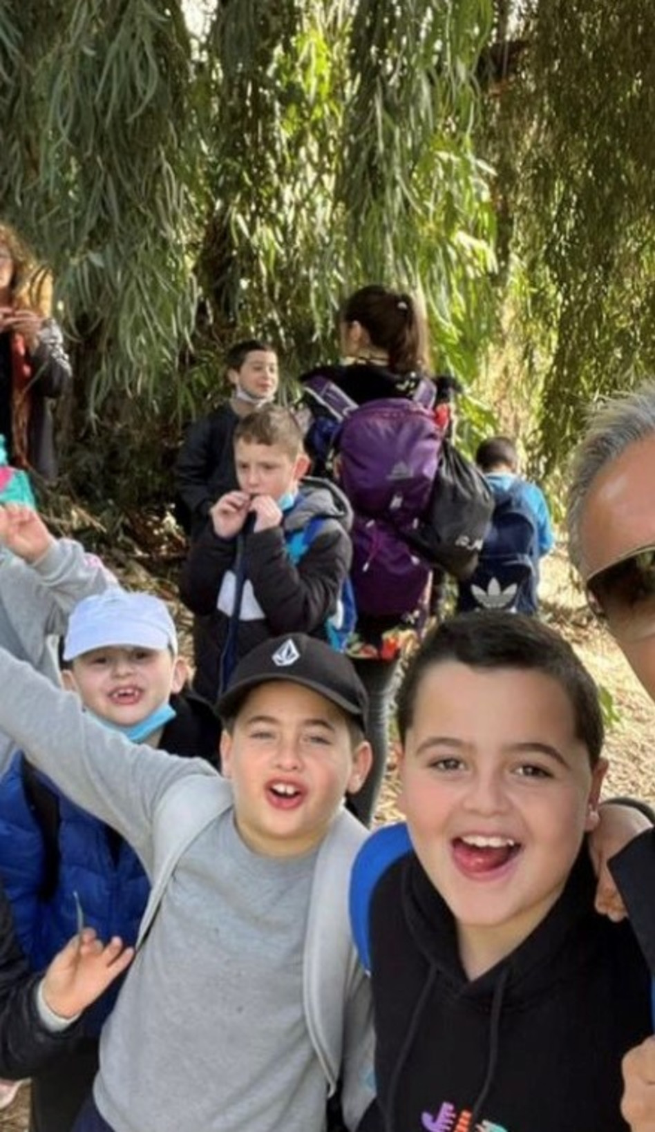 קובי פרץ כהורה מלווה (צילום: צילום מסך אינסטגרם)