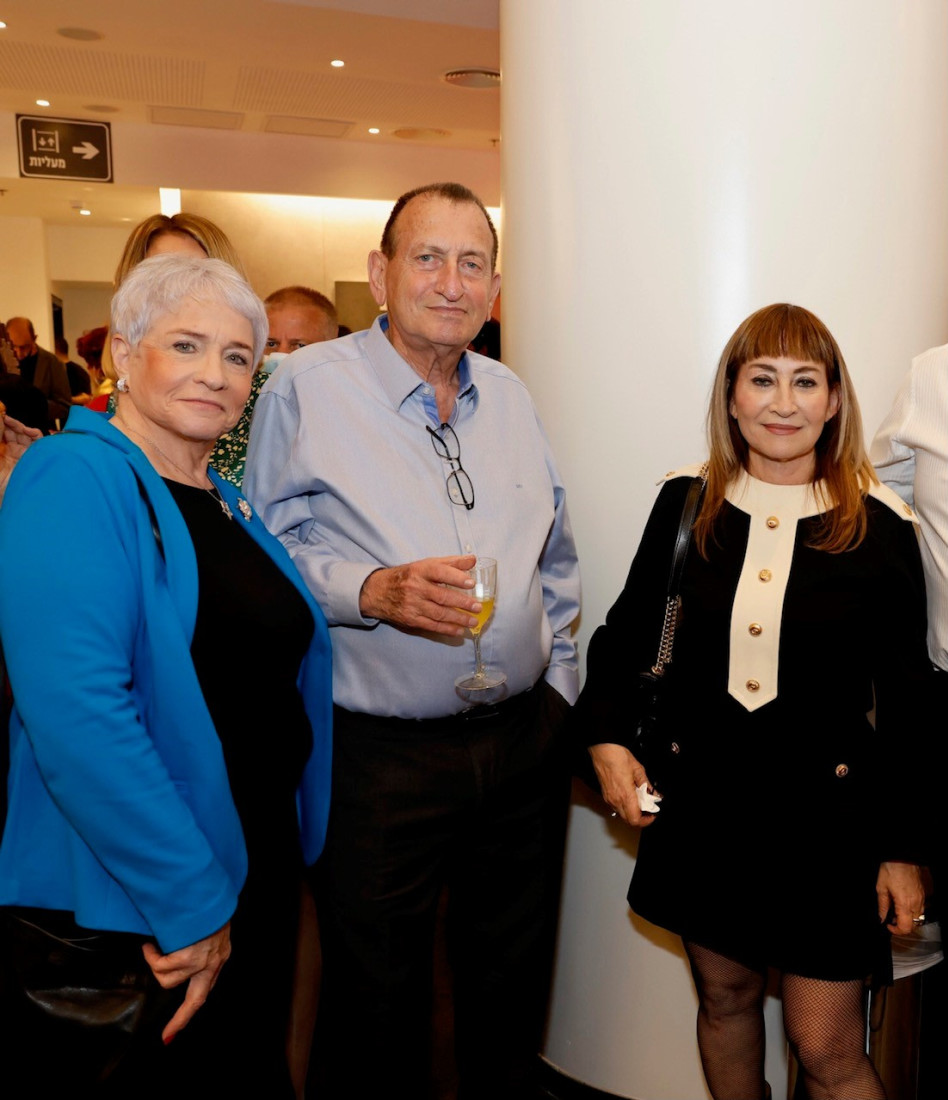 ציפי פינס, רון ויעל חולדאי (צילום: גיא יחיאלי)