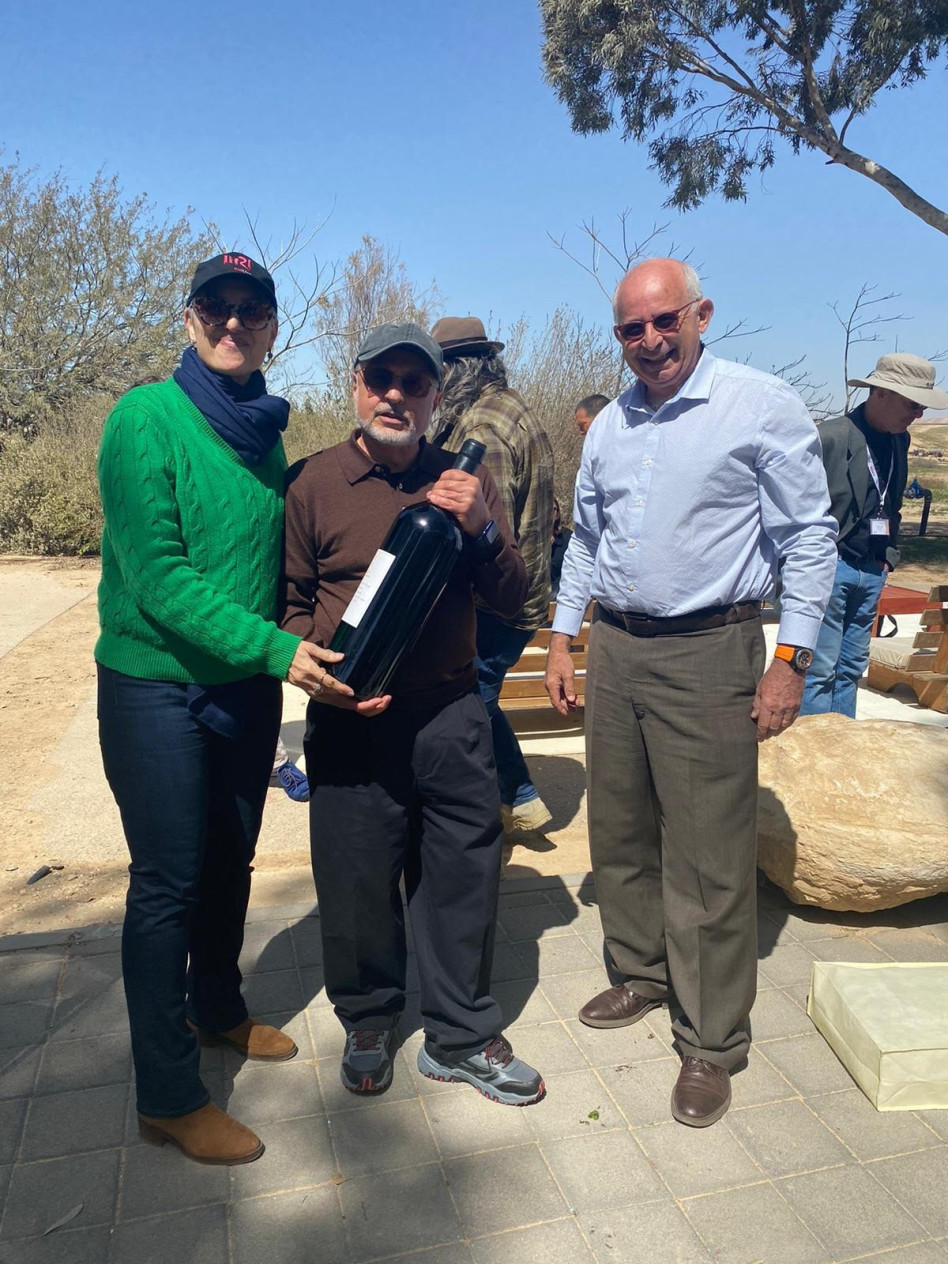 ג'ימי פינטו עם דיוויד ולורה מיראז' (צילום: קרן מיראז')