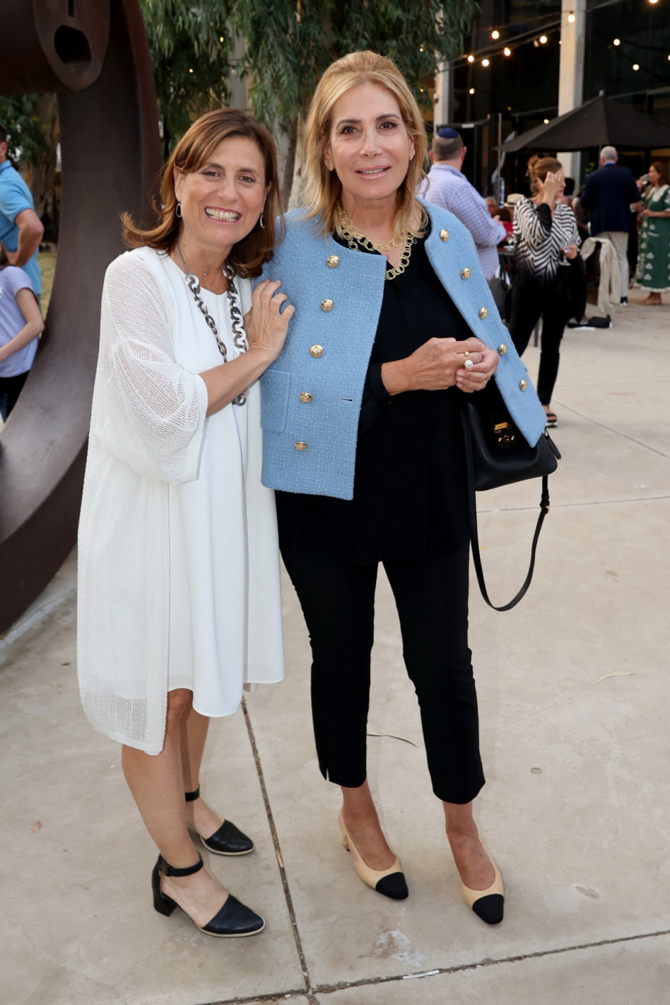 איריס כהן וטניה כהן-עוזיאלי  (צילום: איציק בירן)