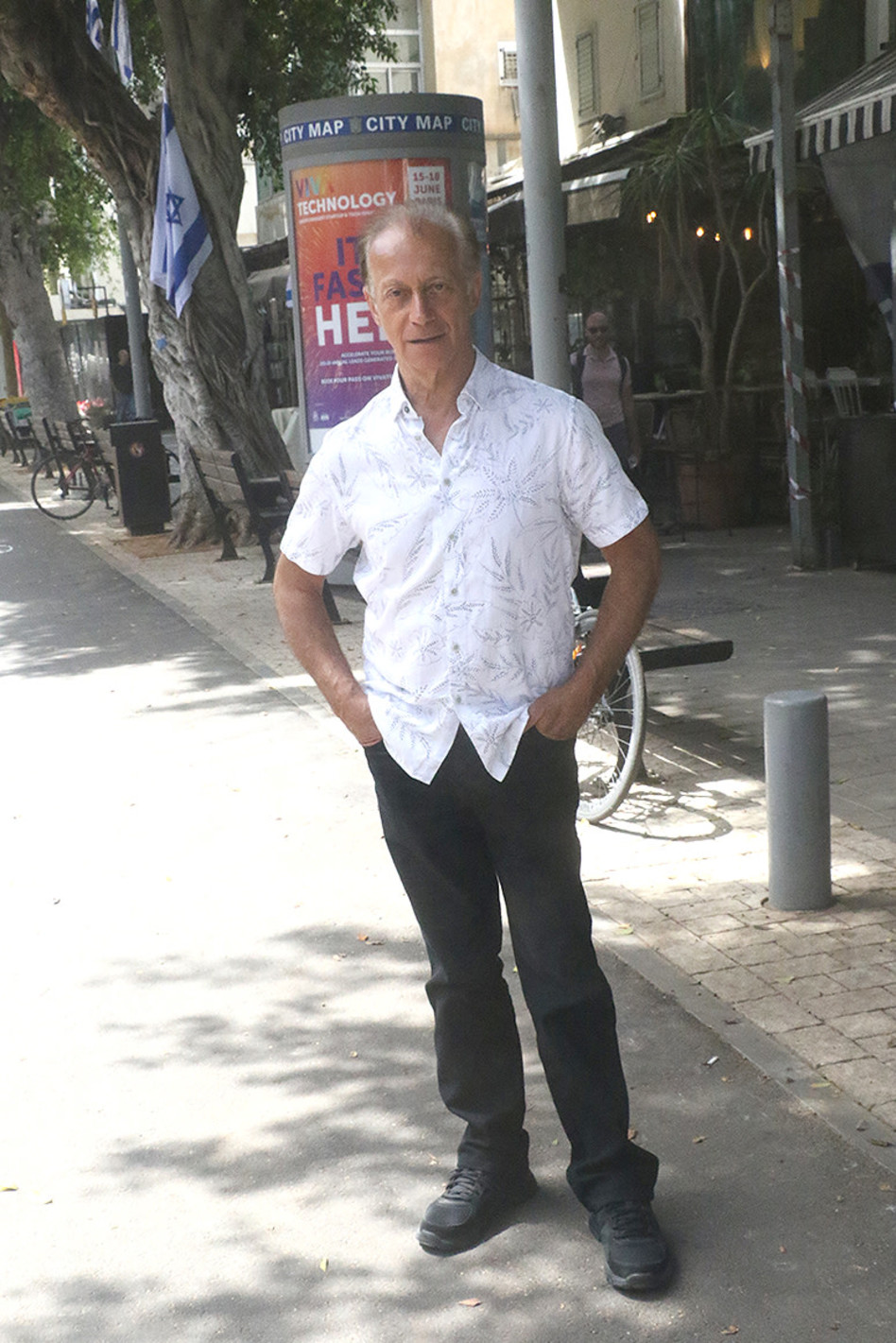 מתי כספי (צילום: פול סגל)