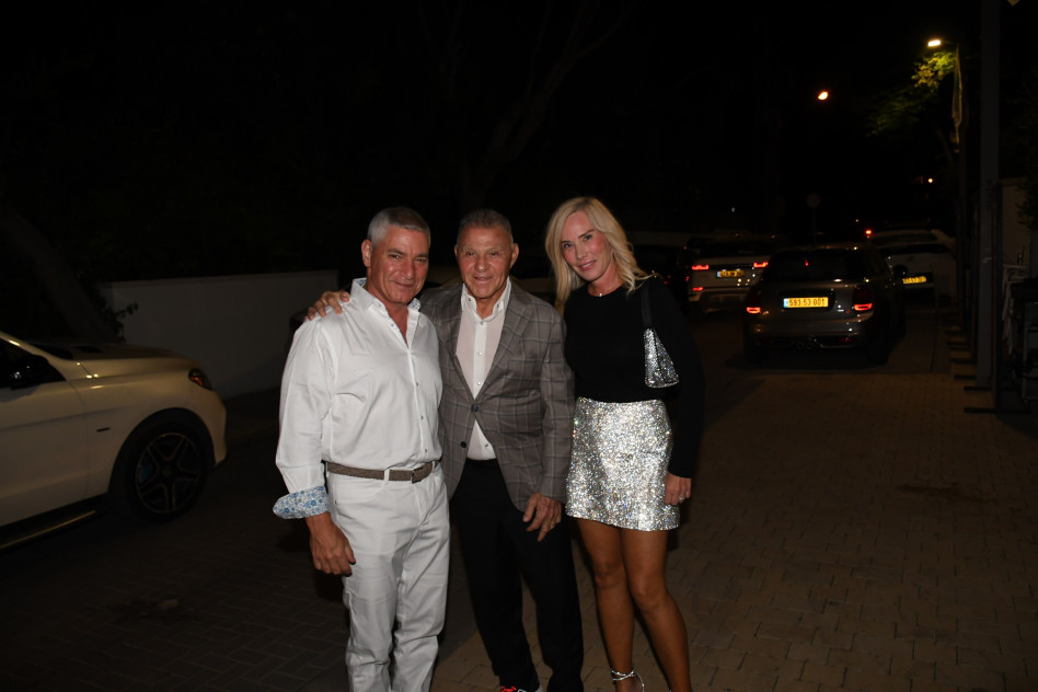 אלה אגם, אלי פפושדו ויואב פפושדו (צילום: אביב חופי)