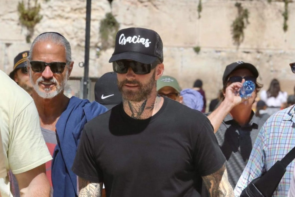 מעניין מה הוא שם בפתק. אדם לוין (צילום: מארק ישראל סלם)