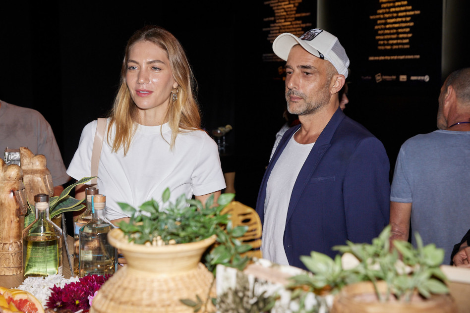 ג'ני צ'רוואני והחבר (צילום: שוקה כהן, ניר פקין)