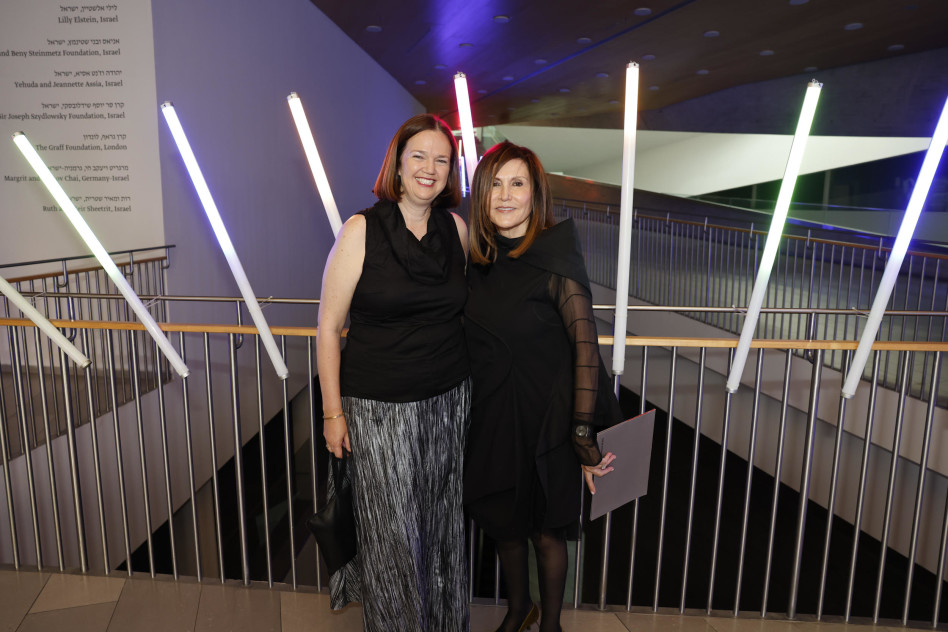 רחל ינאי ושירה יעבץ-אפל (צילום: גיא יחיאלי)