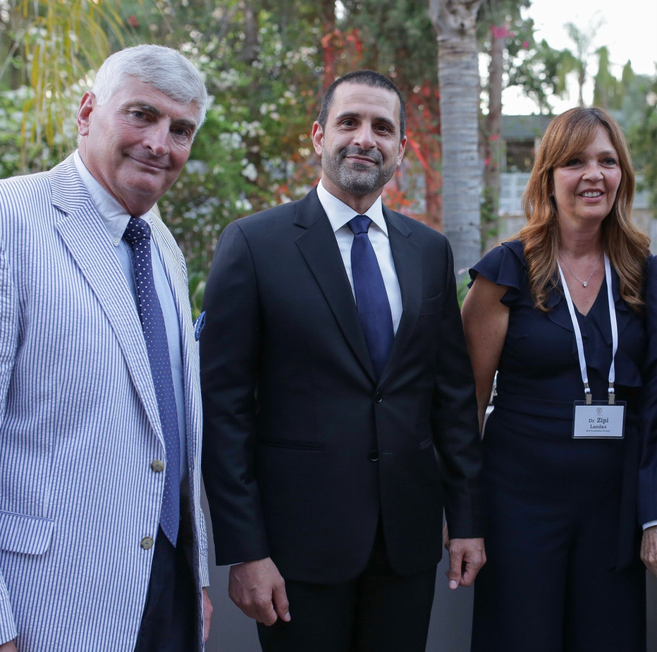 ציפי לנדאו, ח'אלד יוסף אל- ג'אלמה ויגאל לנדאו (צילום: דוד סאלם - זוג הפקות)