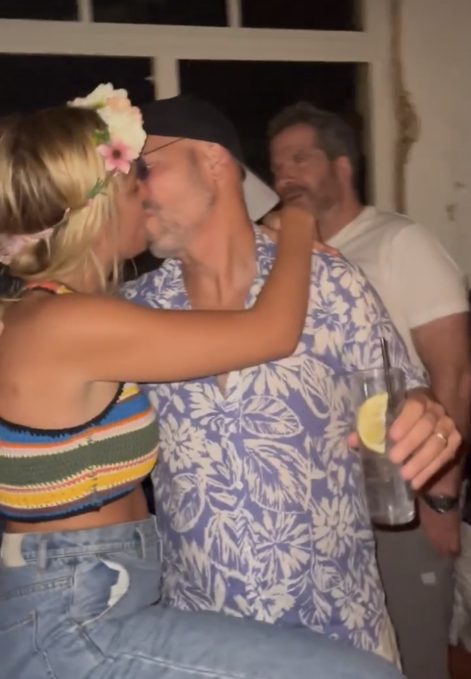 רמי קליינשטיין ואשתו אלכס (צילום: צילום מסך אינסטגרם)