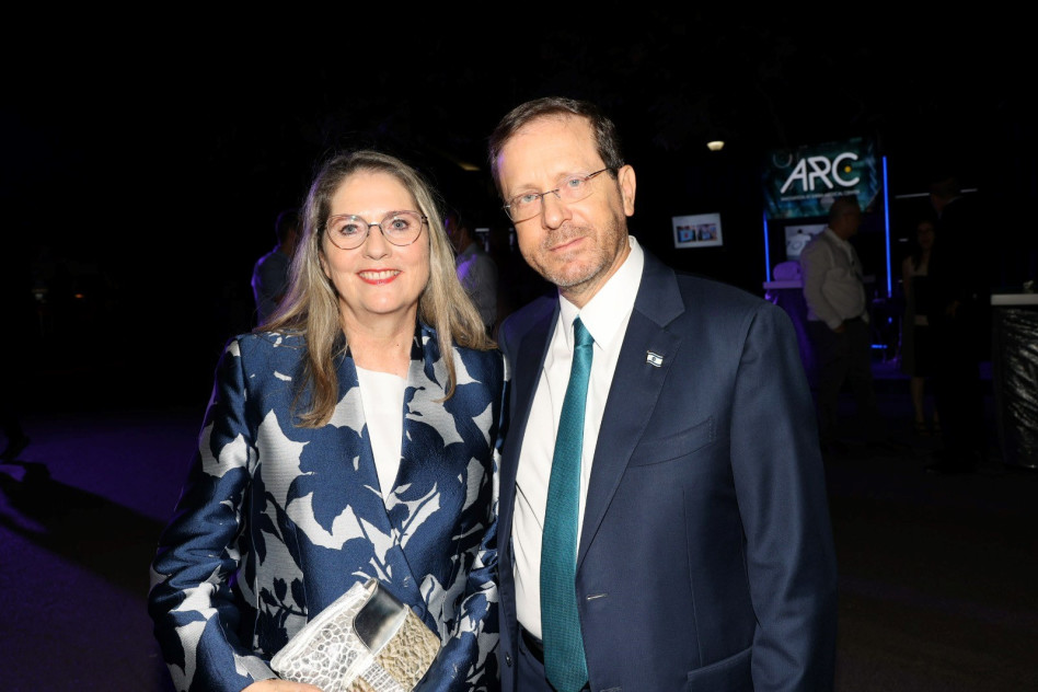 יצחק ומיכל הרצוג (צילום: רפי דלויה)