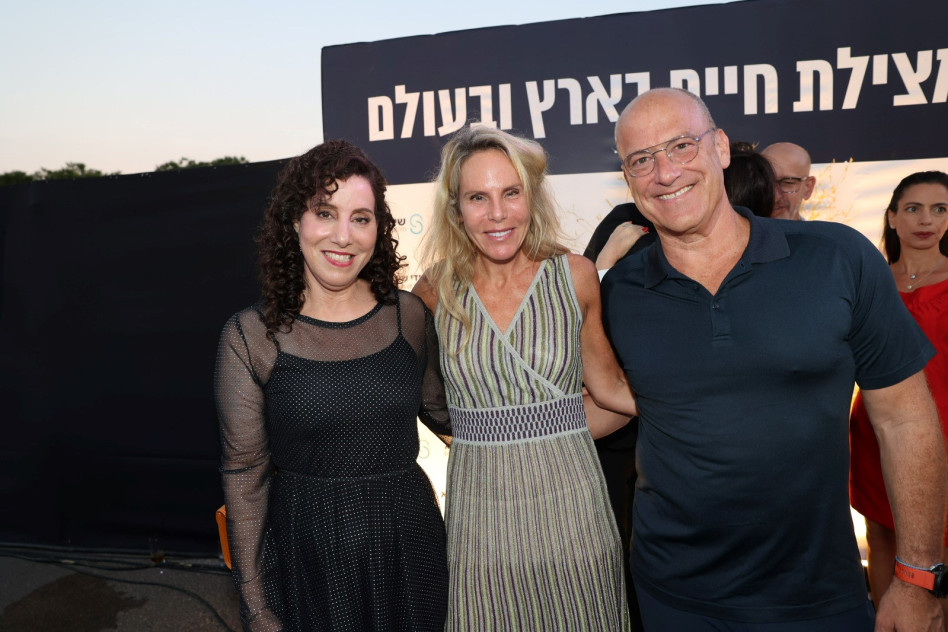 עדי וציפי שטראוס וענבל קרייס (צילום: רפי דלויה)