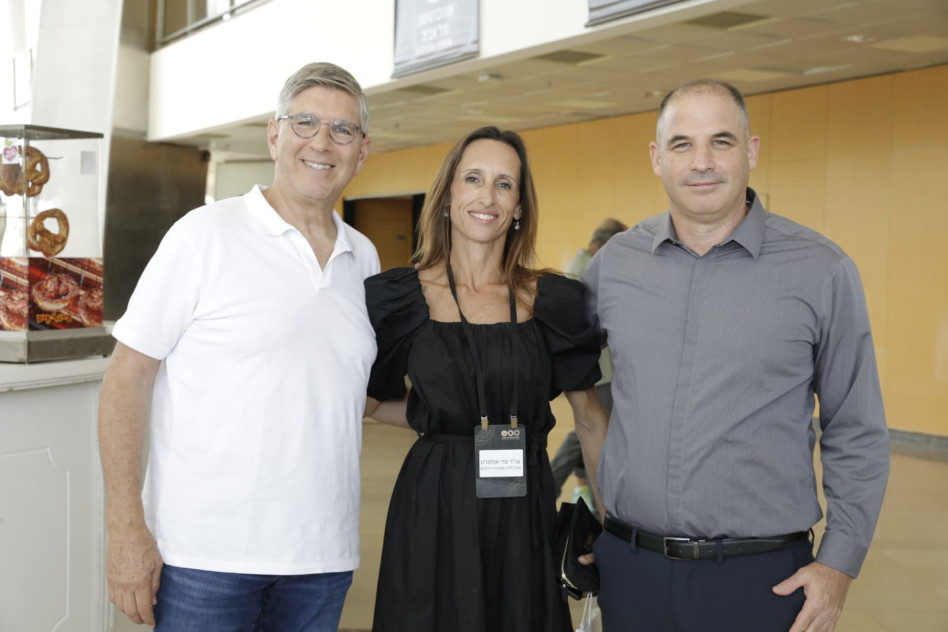  פרופ חיים סוכובסקי, עדי אולמרט וד''ר יאיר סאקוב (צילום: יעל צור)