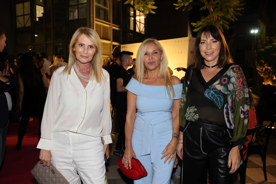 רג'ין גנזי איילה מודלובסקי ודפנה פושינסקי   (צילום: רפי דלויה)