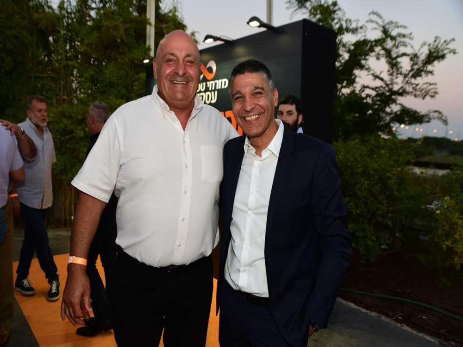 משה לארי ויוסי אברהמי (צילום: אבשלום ששוני)