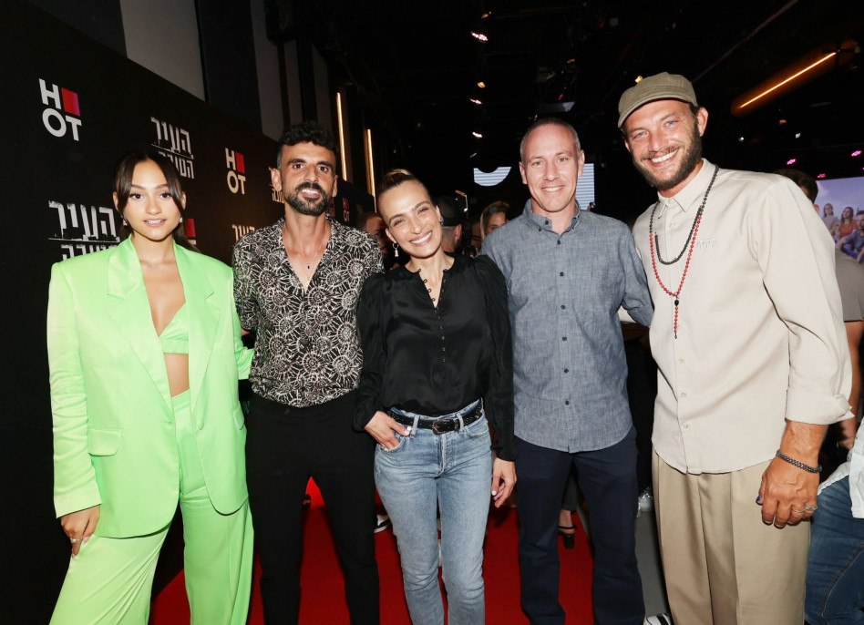עוז זהבי, חילי טרופר, אילנית לוי, אלירן אליה, אגם בוחבוט (צילום: רפי דלויה HOT)
