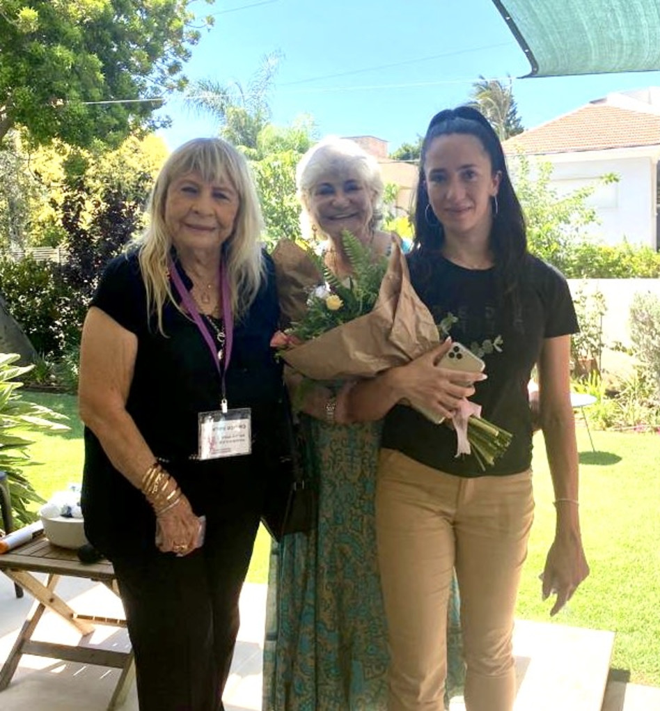 נטע ריבקין, יהודית קצין ובת שבע-שטראוכלר (צילום: שרית רסין)