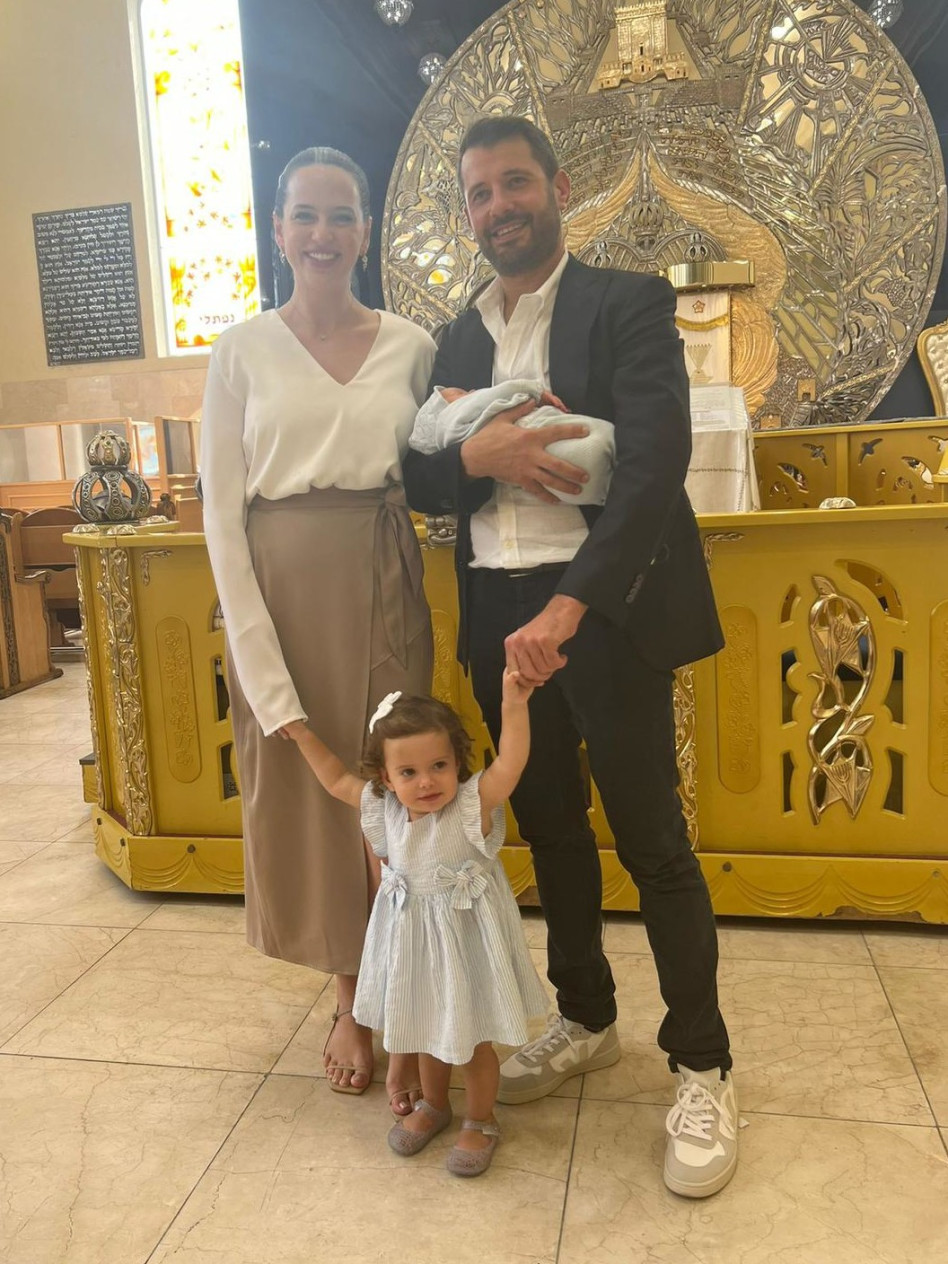 קורין גדעון, חילי סורוצקין, אלונה (צילום: שליו אלמוג)