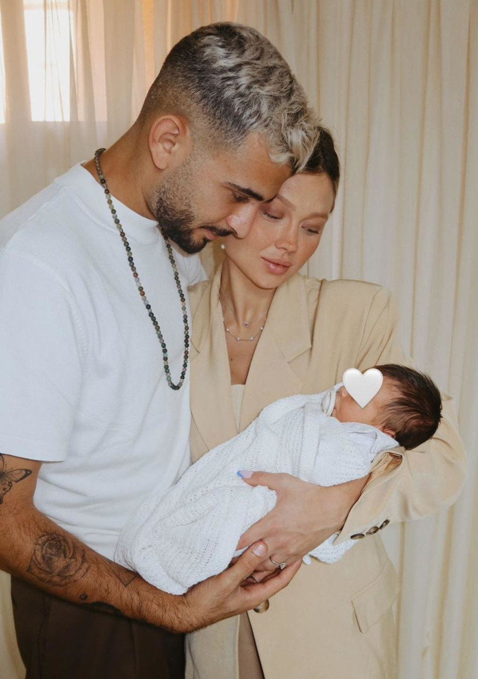 ליזה ביך, בעלה אסף ובנם הבכור (צילום: צילום מסך אינסטגרם)