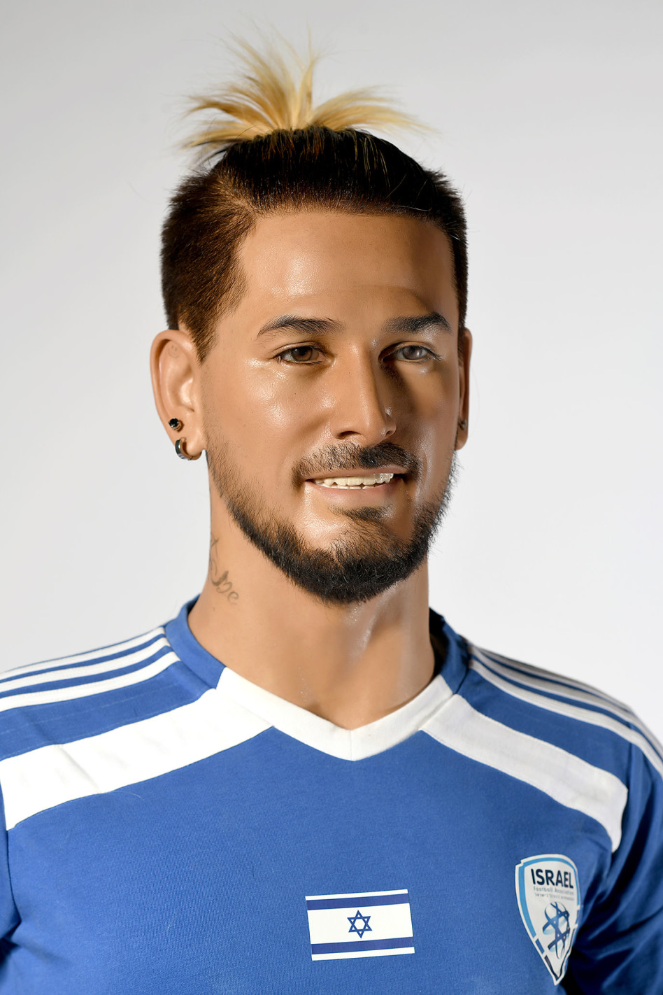 בובת שעווה של מאור בוזגלו (צילום: אדיבות הנבחרים - מוזיאון השעווה הישראלי)