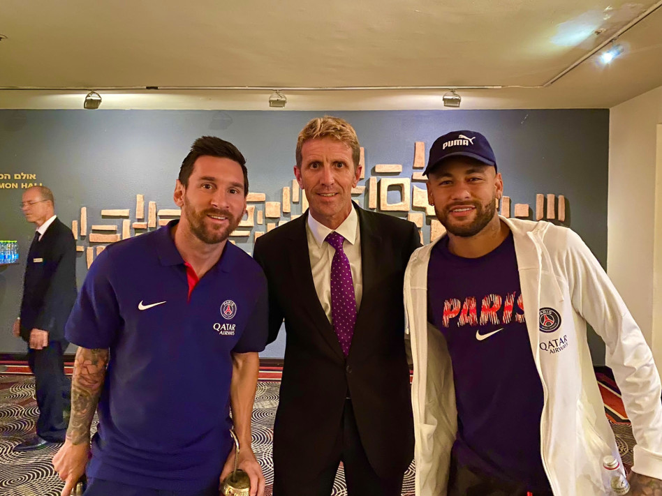  ניימאר, בן ינובר ומסי (צילום: אנגלינה)