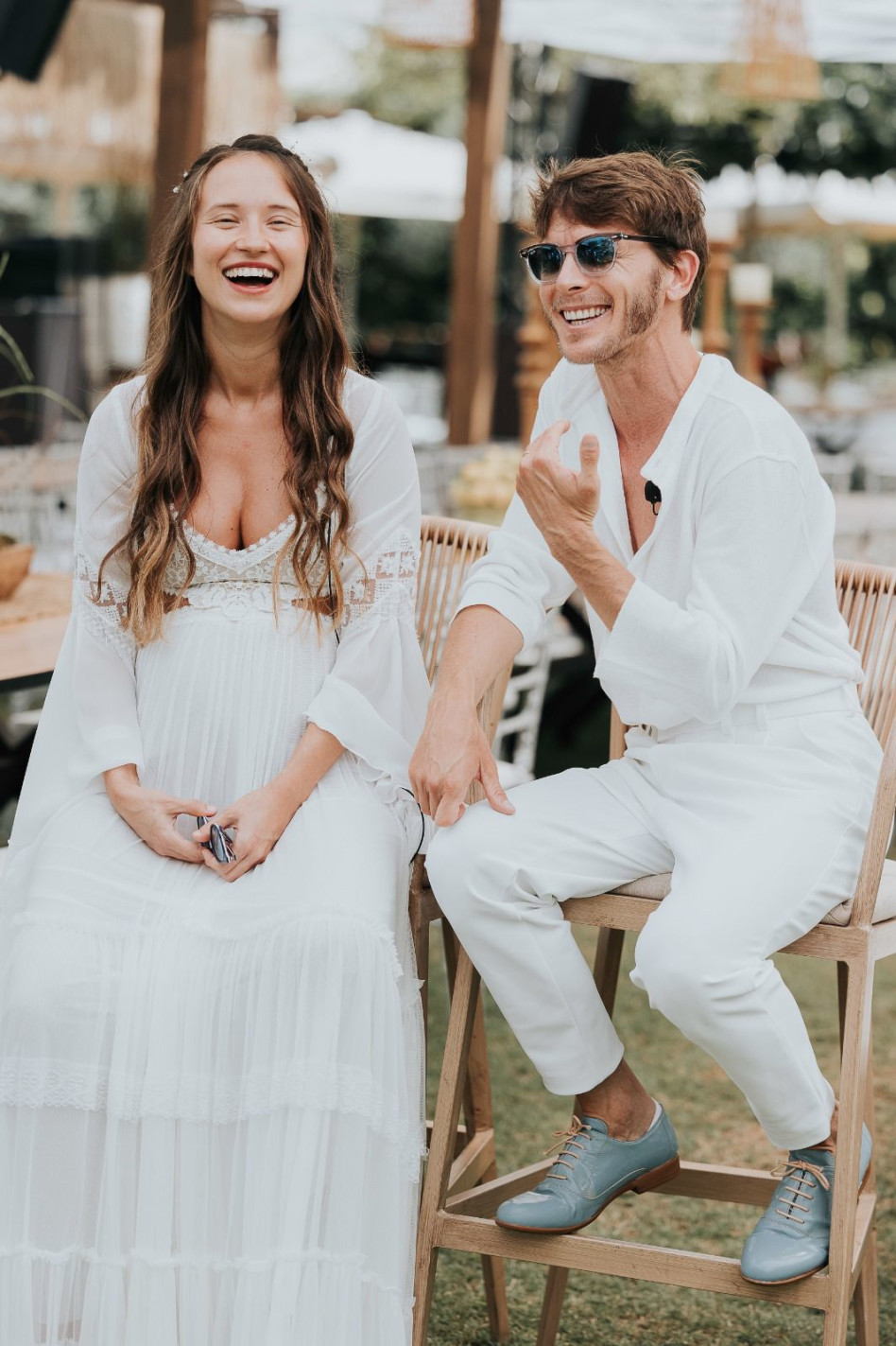 עפר שכטר וקסניה גיל באירוע חתונתם בצומת בית עובד (צילום: אור גפן)