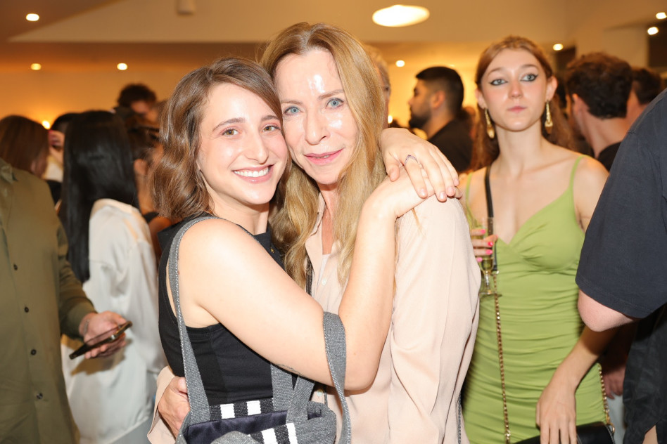 שלי סער ואלונה סער  (צילום: רפי דלויה)