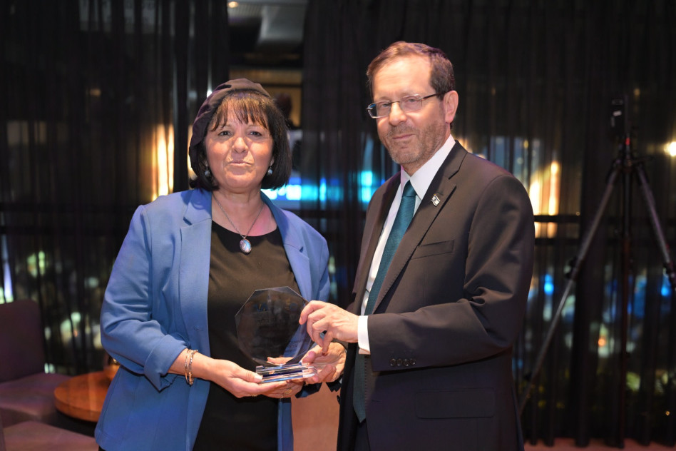 יצחק הרצוג ועליזה בלוך  (צילום: שמעון מלול)