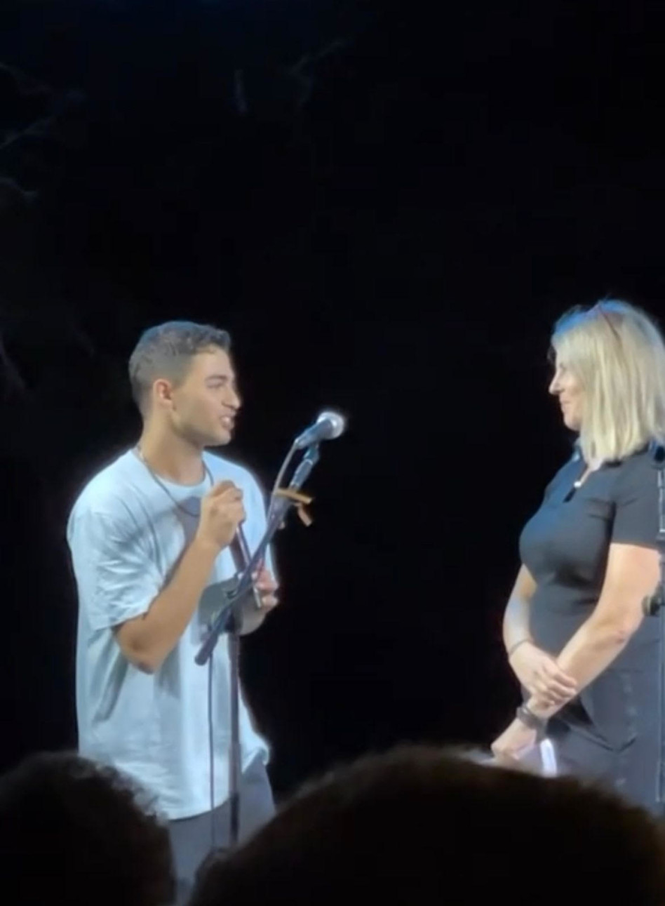 לילך סיגן ומאור לוי (צילום: באדיבות עמותת רואים רחוק)