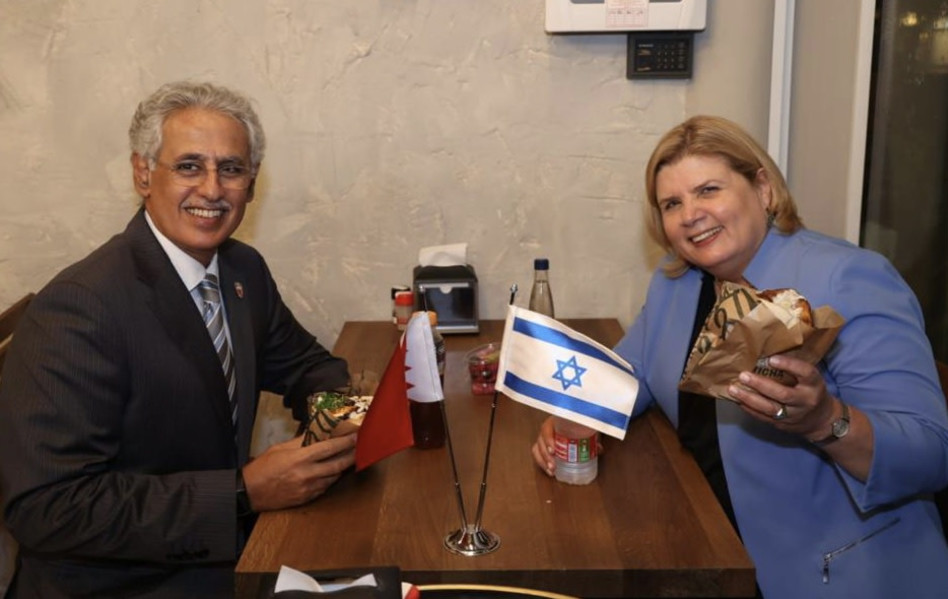  זאייד בן ראשיד אל זאיאני ואורנה ברביבאי  (צילום: עזרא לוי)