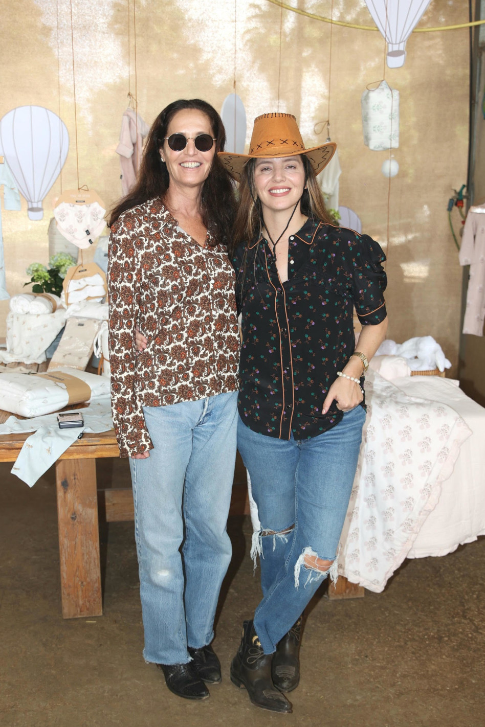 אלינור קופלר ועירית שטראוס  (צילום: אור גפן)