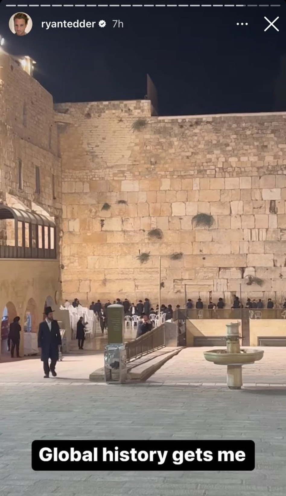 ראיין טדר בכותל המערבי (צילום: צילום מסך אינסטגרם)