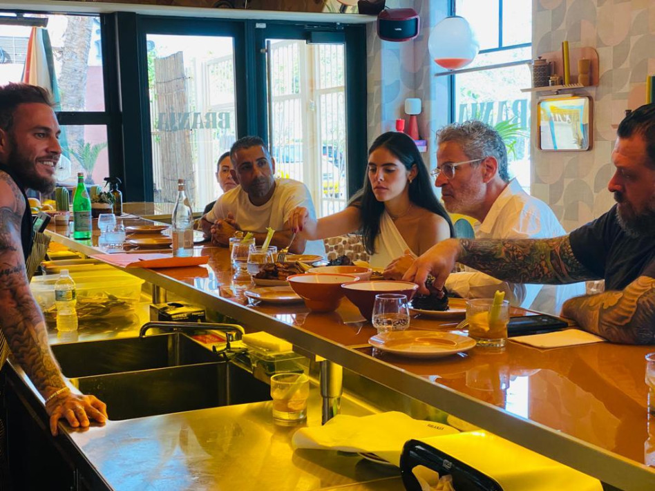 אייל שני מתארח אצל טום אביב (צילום: פרטי)