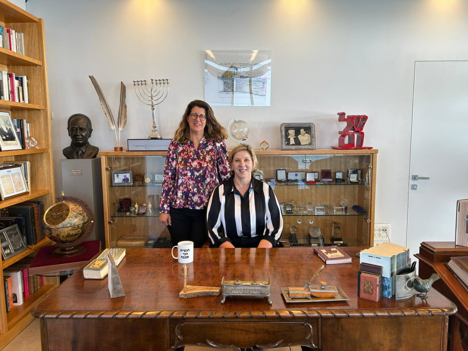 רובין דנהולם ואפרת דובדבני (צילום: באדיבות מרכז פרס לשלום וחדשנות)