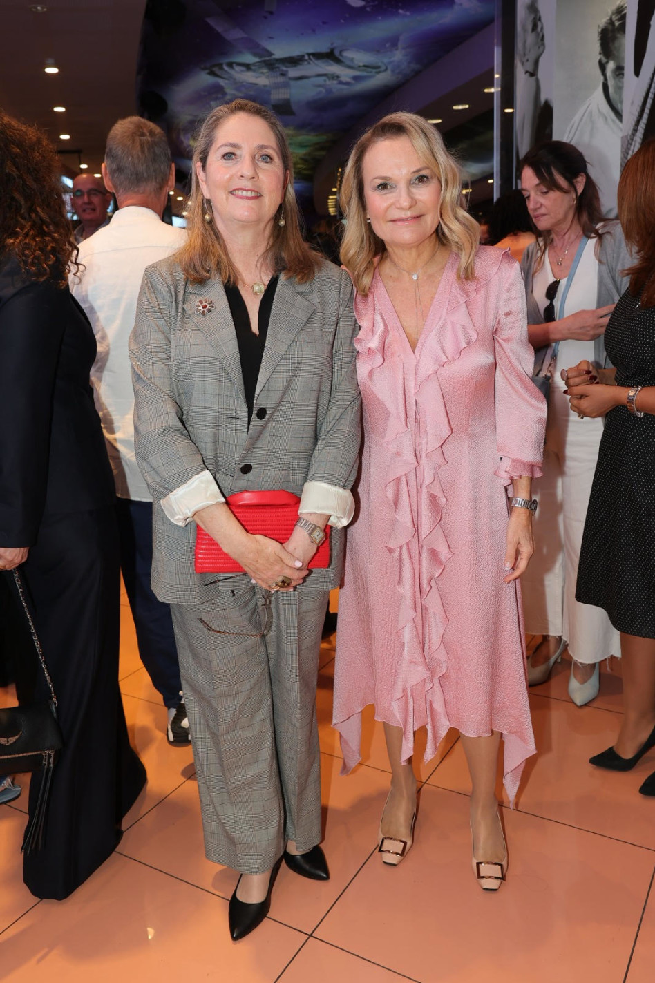 ורד גרינבוים ומיכל הרצוג (צילום: רפי דלויה)