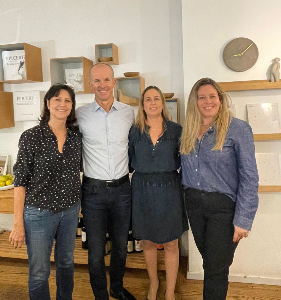  קרן קופילוב, אפרת טיש, ניצן לביא ועדי קרן  (צילום: באדיבות האגודה לסוכרת נעורים )