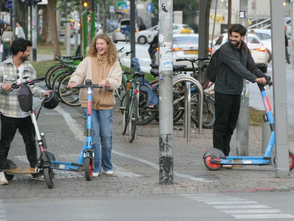 דורית רבליס, דניאל פרץ (צילום: אמיר מאירי)