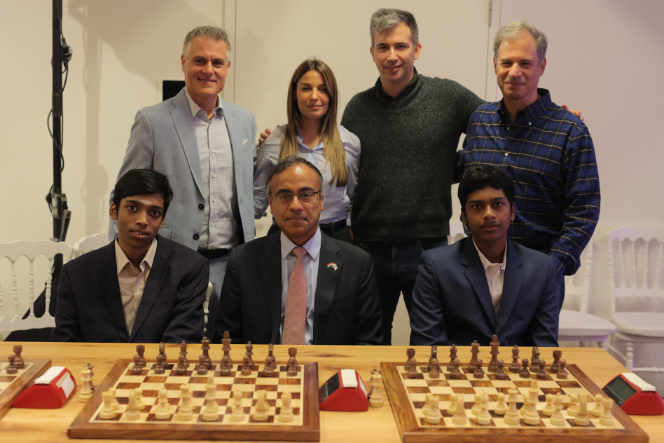 סטיבה, דיברוב, פישר-דיברוב, נורנברג, ונקאטש, סינגלה, ופראגנננדהה (צילום: אופיר קפון)